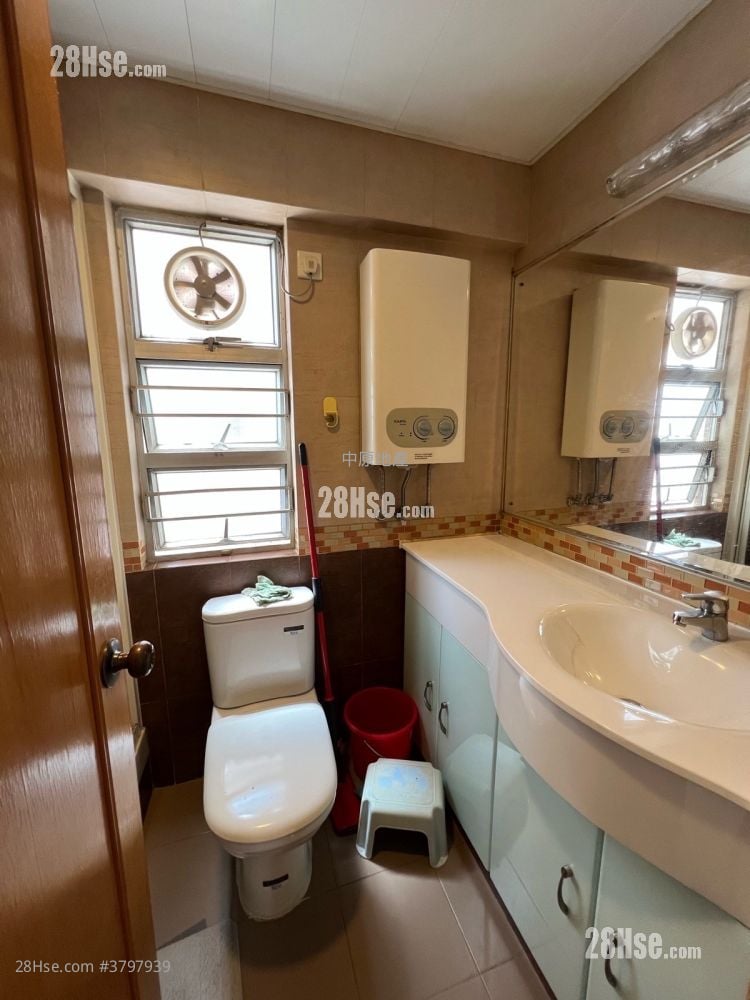 Greenfield Garden Sell 2 Bedrooms , 1 Bathroom 383 ft²