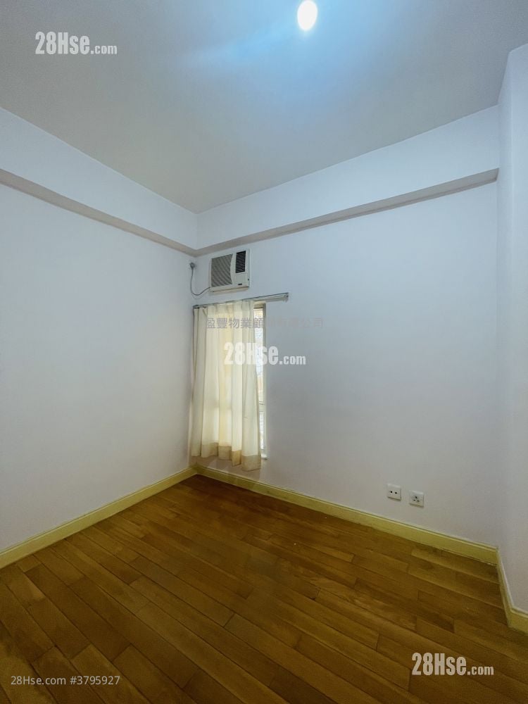 Lok Sing Centre Rental 1 Bedroom , 1 Bathroom 343 ft²