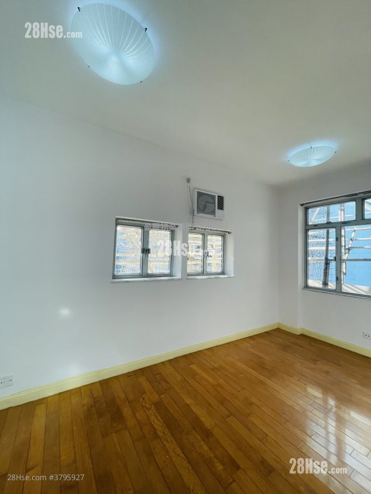 Lok Sing Centre Rental 1 Bedroom , 1 Bathroom 343 ft²