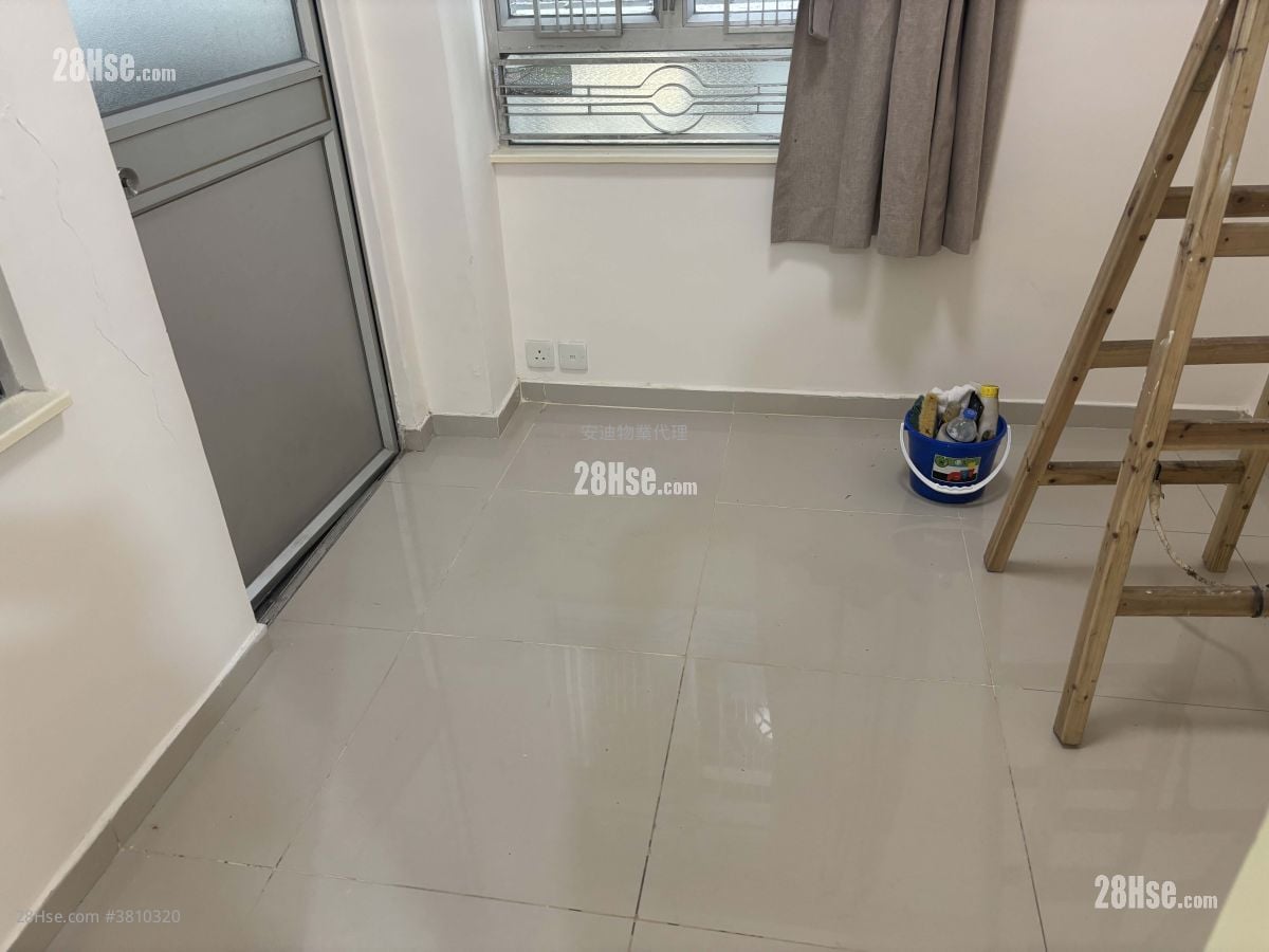 乐兴大厦 租盘 2 房 , 1 浴室 383 平方尺