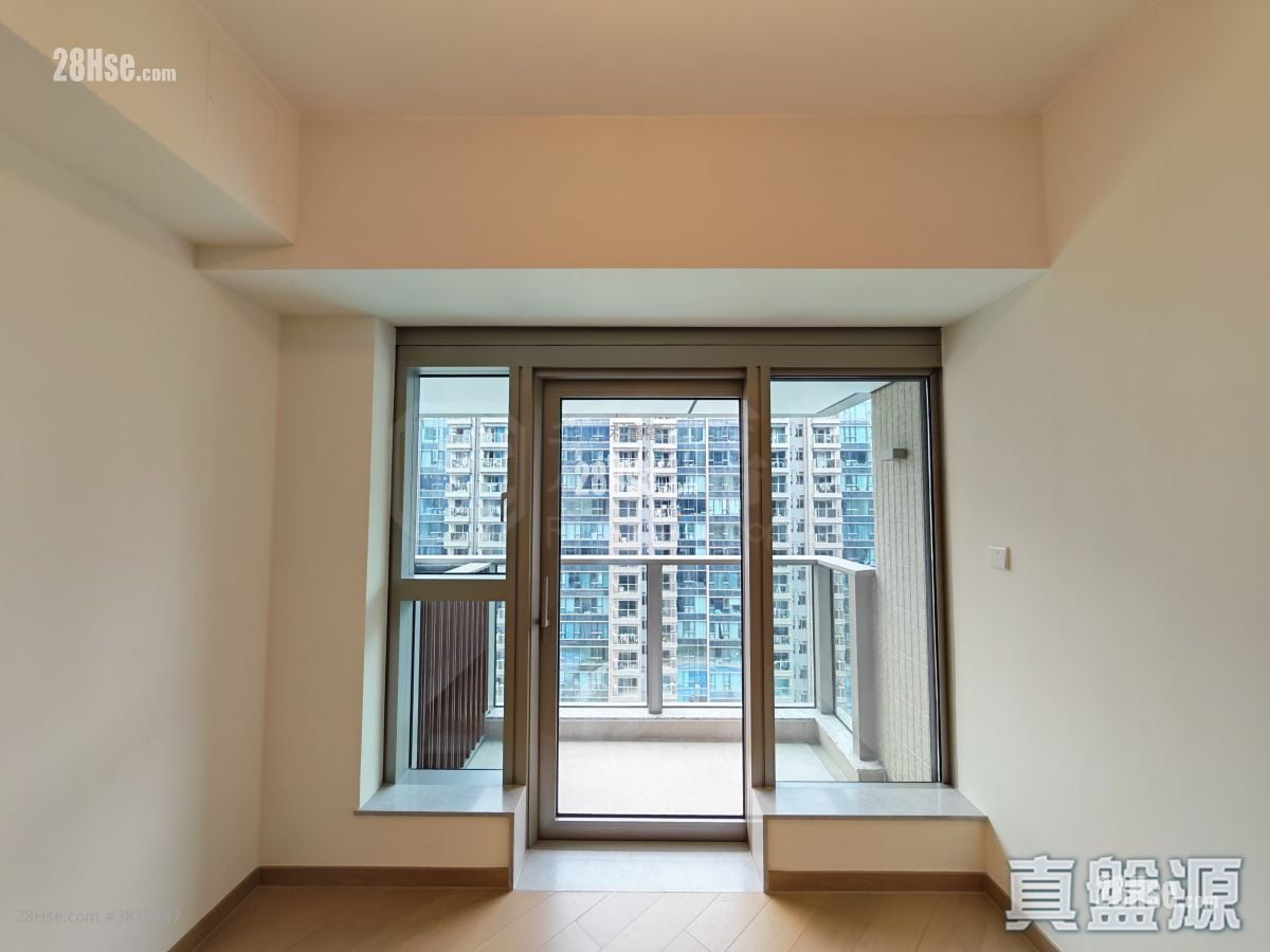 Grand Mayfair  Rental 3 Bedrooms , 2 Bathrooms 763 ft²