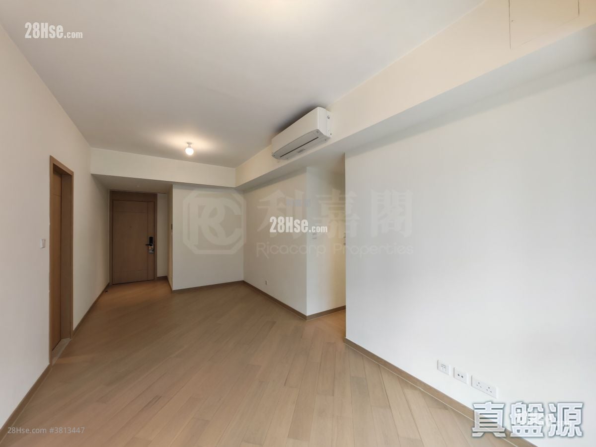Grand Mayfair  Rental 3 Bedrooms , 2 Bathrooms 763 ft²