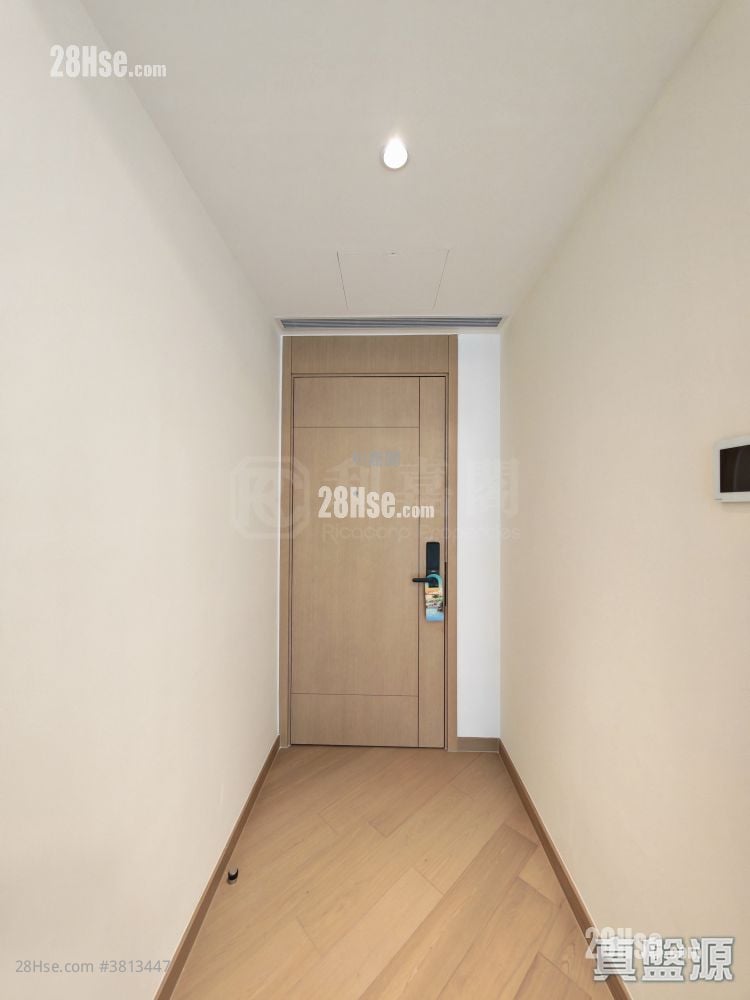 Grand Mayfair  Rental 3 Bedrooms , 2 Bathrooms 763 ft²