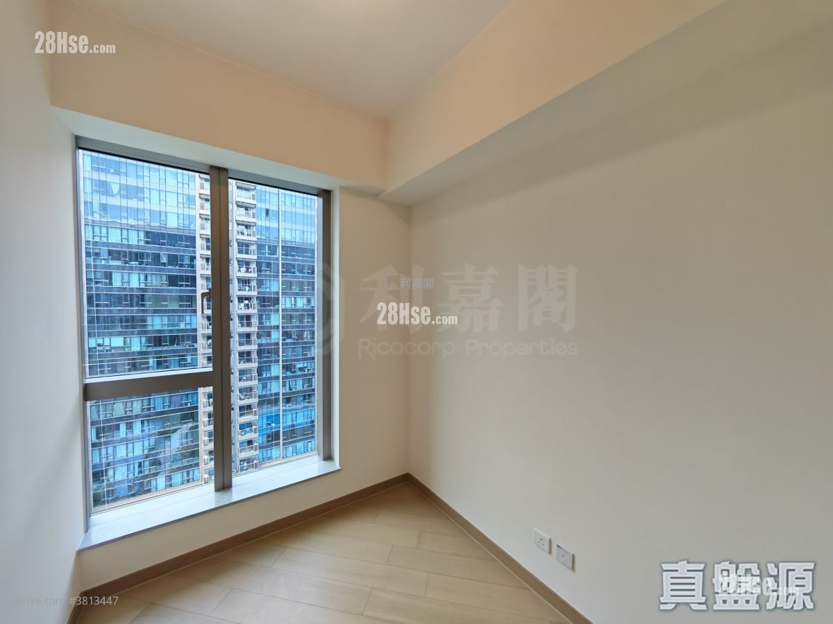 Grand Mayfair  Rental 3 Bedrooms , 2 Bathrooms 763 ft²