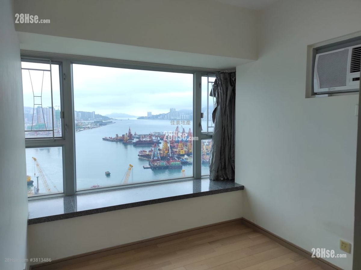 Grand Waterfront Rental 2 Bedrooms , 1 Bathroom 427 ft²