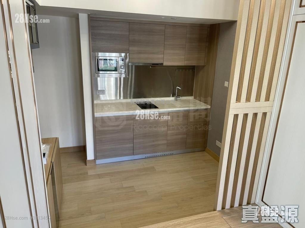 Victoria Skye Sell 273 ft²