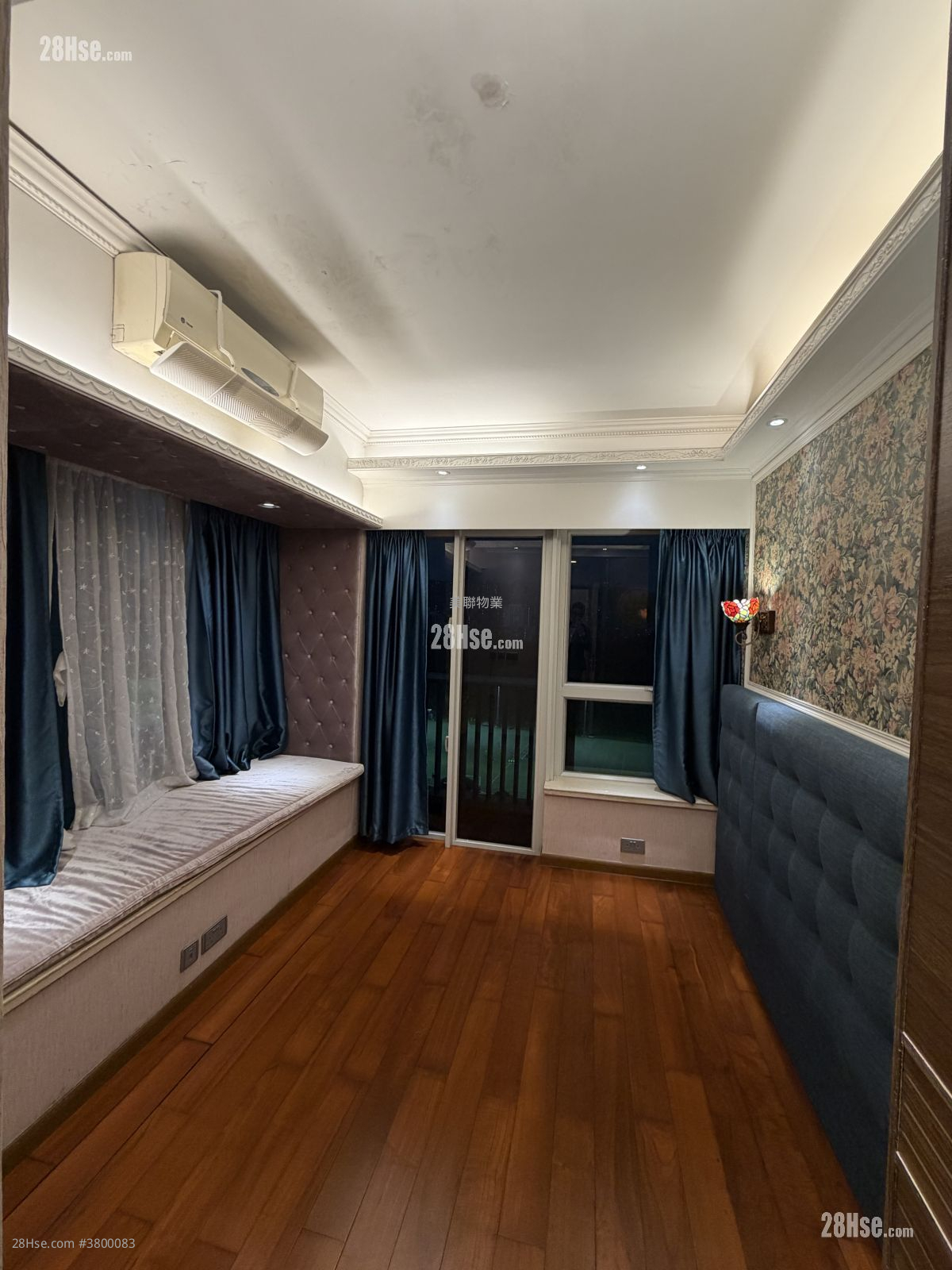 致蓝天 租盘 4 房 , 2 浴室 950 平方尺