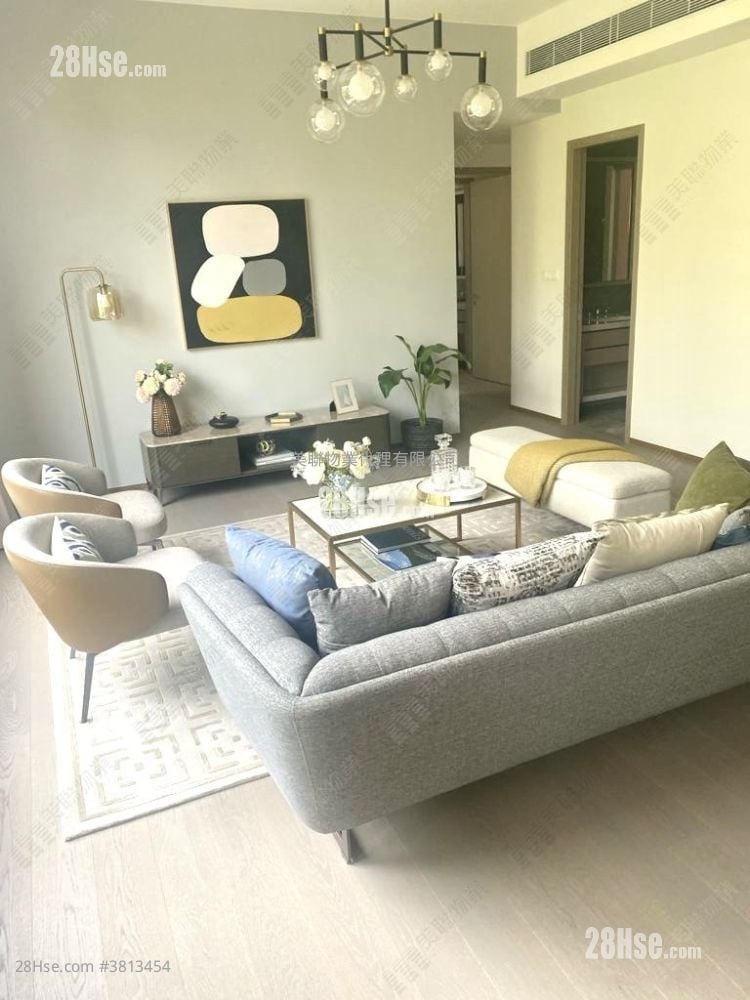 Mont Rouge Sell 3 Bedrooms 1,743 ft²