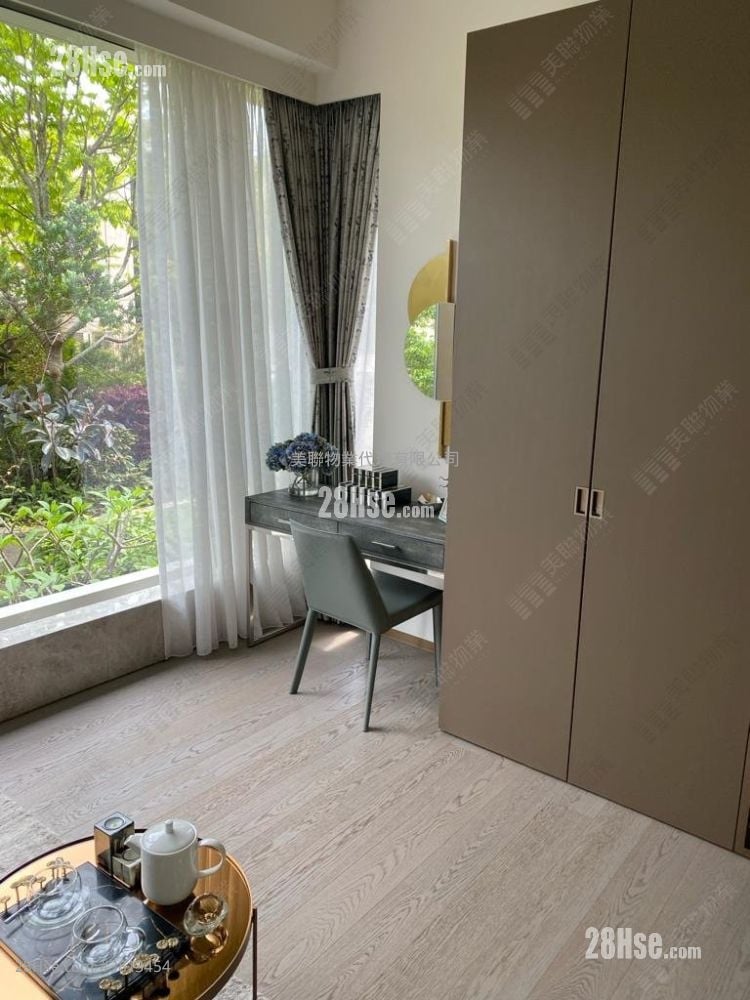 Mont Rouge Sell 3 Bedrooms 1,743 ft²