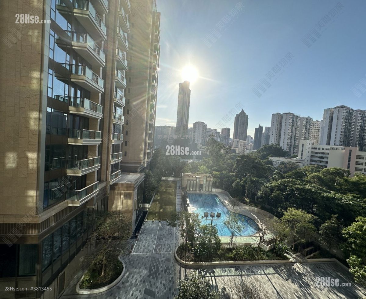 Grand Homm Sell 3 Bedrooms 1,425 ft²