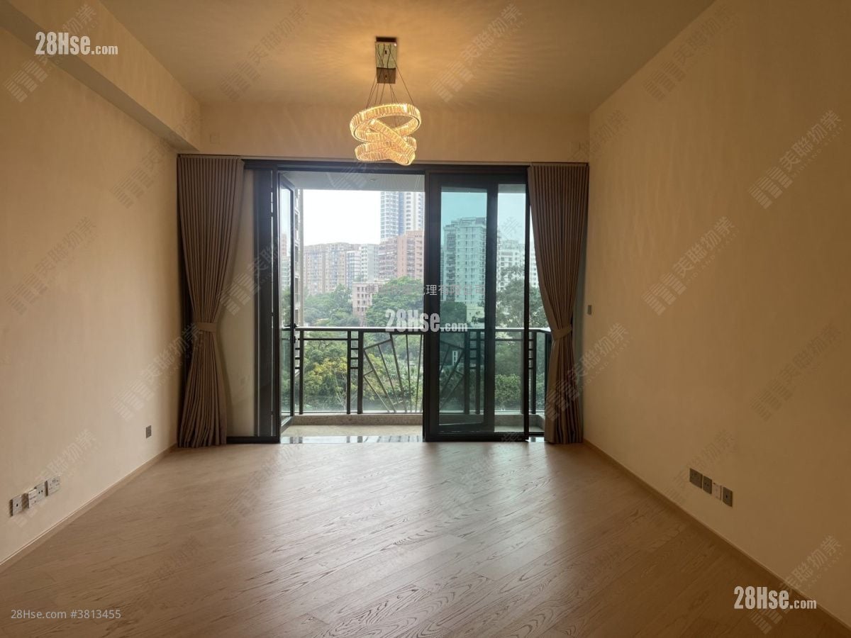 Grand Homm Sell 3 Bedrooms 1,425 ft²