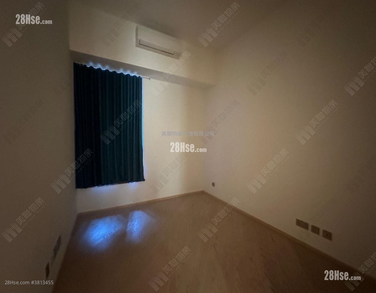 Grand Homm Sell 3 Bedrooms 1,425 ft²