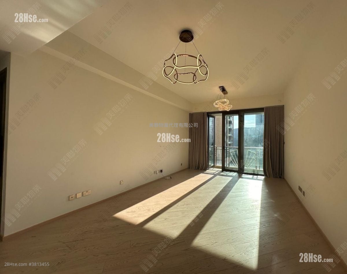Grand Homm Sell 3 Bedrooms 1,425 ft²