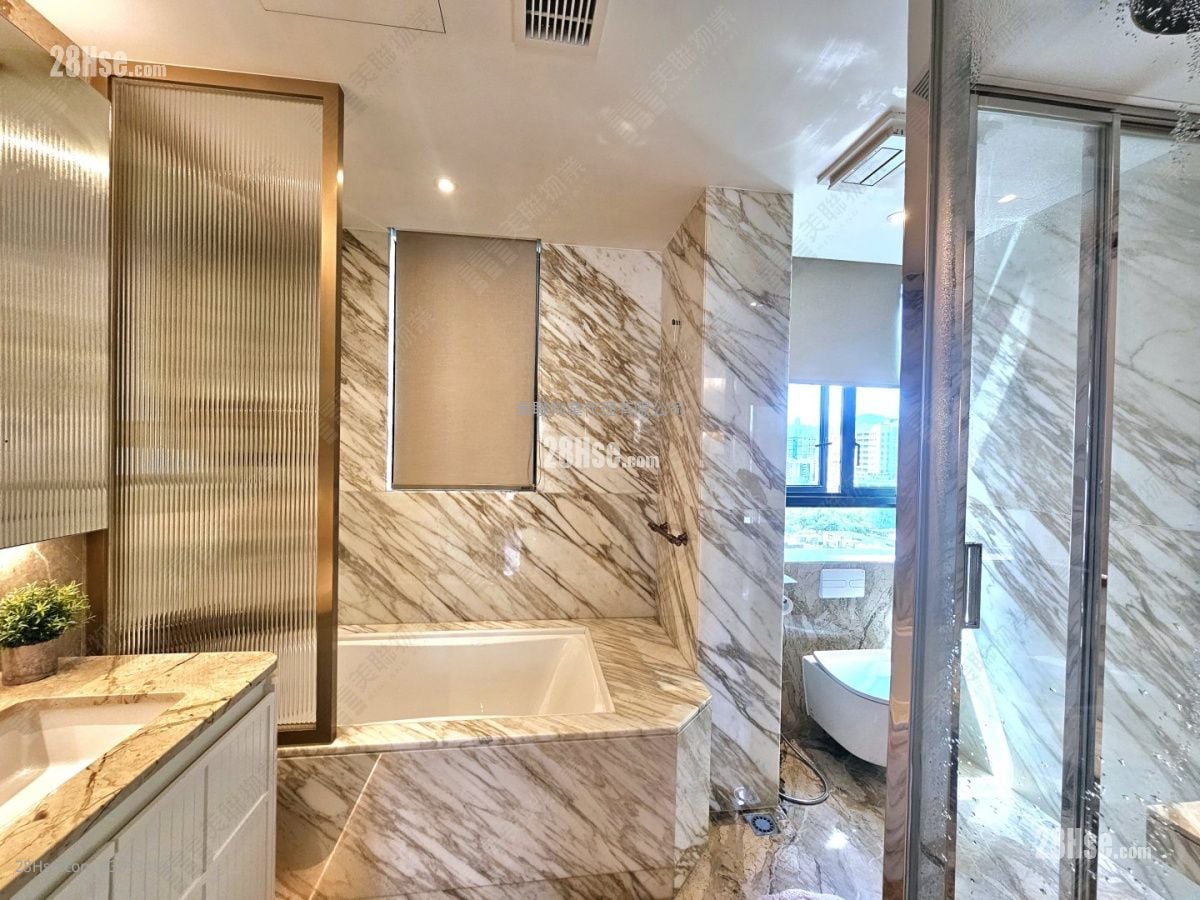 瀚名 售盘 5+ 房 1,132 平方尺