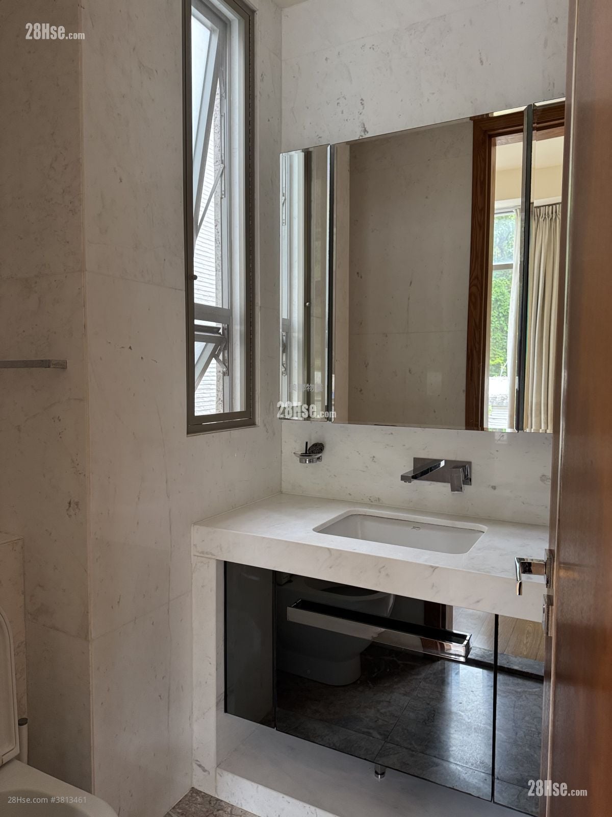 浴室: 歌赋岭 租盘 3 房 , 3 浴室 1,315 平方尺