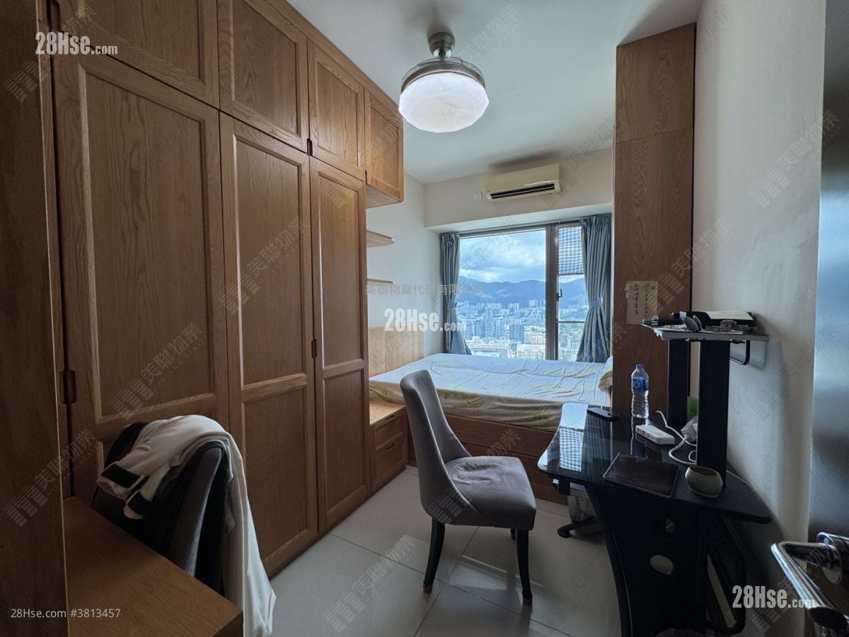 Celestial Heights Sell 4 Bedrooms 1,746 ft²