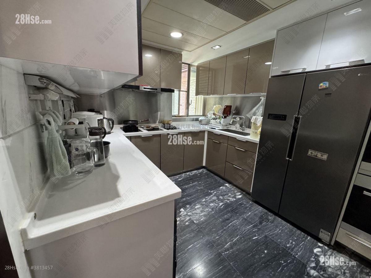 Celestial Heights Sell 4 Bedrooms 1,746 ft²