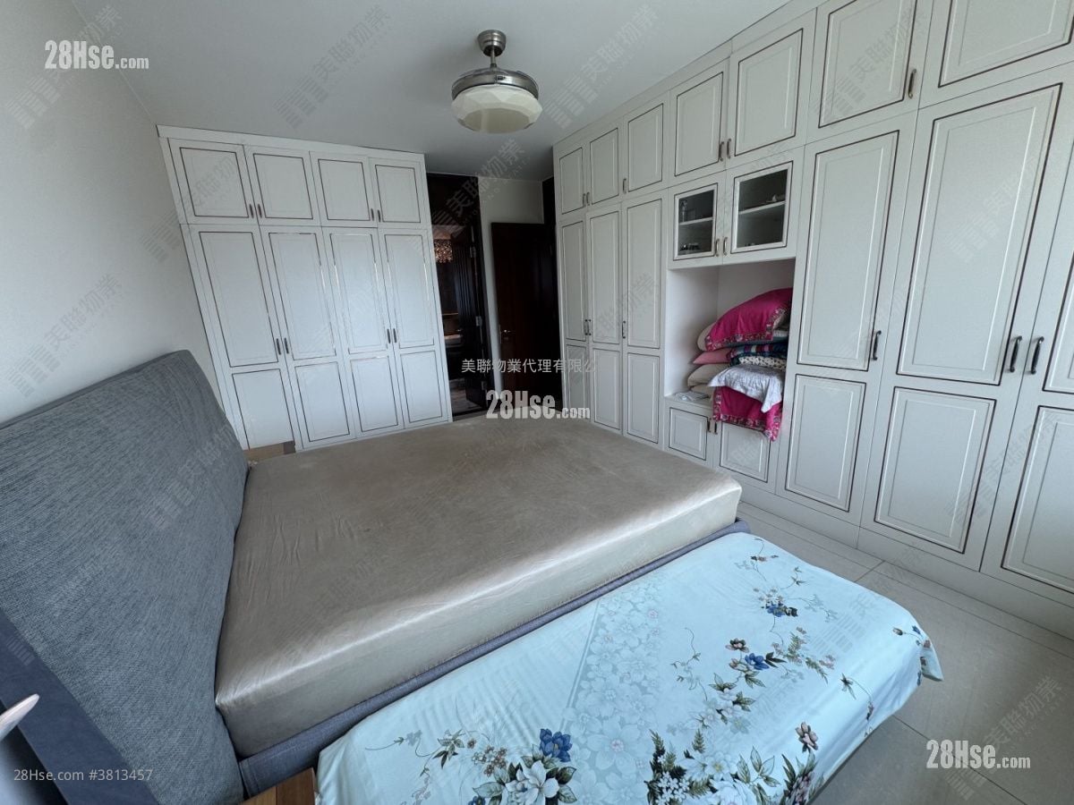 Celestial Heights Sell 4 Bedrooms 1,746 ft²