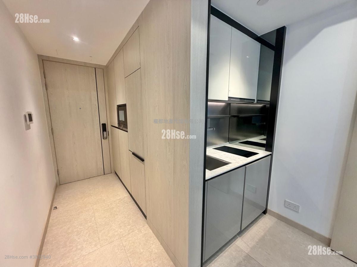 Downtown 38 租盤 1 房 , 1 浴室 309 平方呎