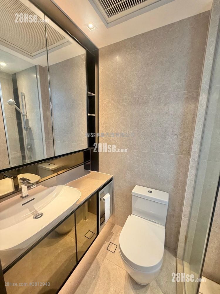 Downtown 38 租盤 1 房 , 1 浴室 309 平方呎