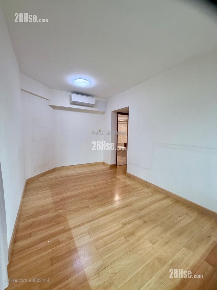 The Waterfront Rental 3 Bedrooms , 2 Bathrooms 934 ft²