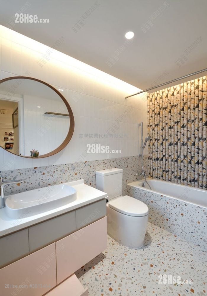 King's Park Villa Sell 3 Bedrooms 1,812 ft²