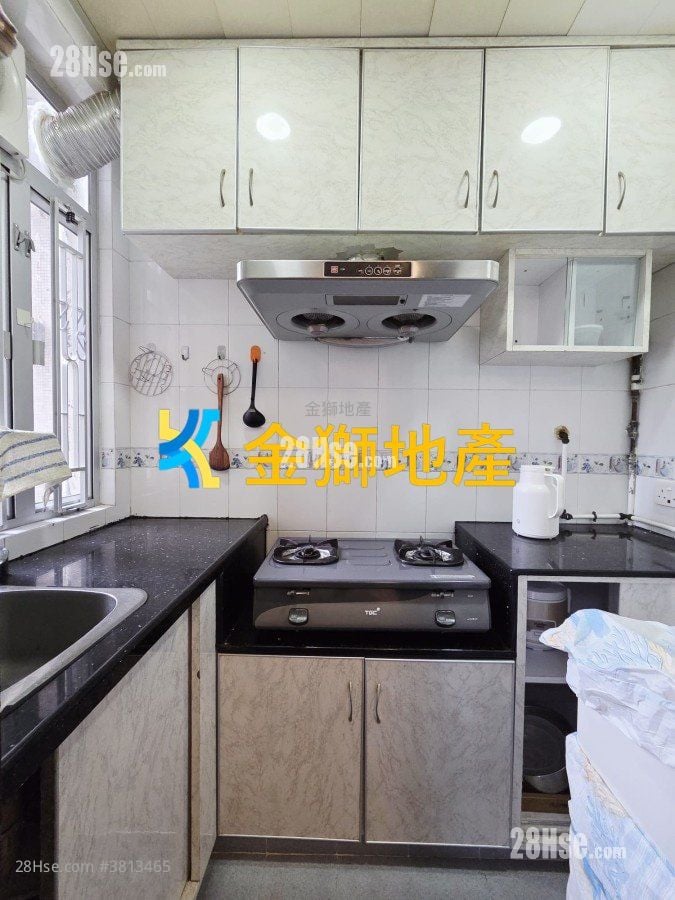 Golden Lion Garden Rental 2 Bedrooms , 1 Bathroom 336 ft²