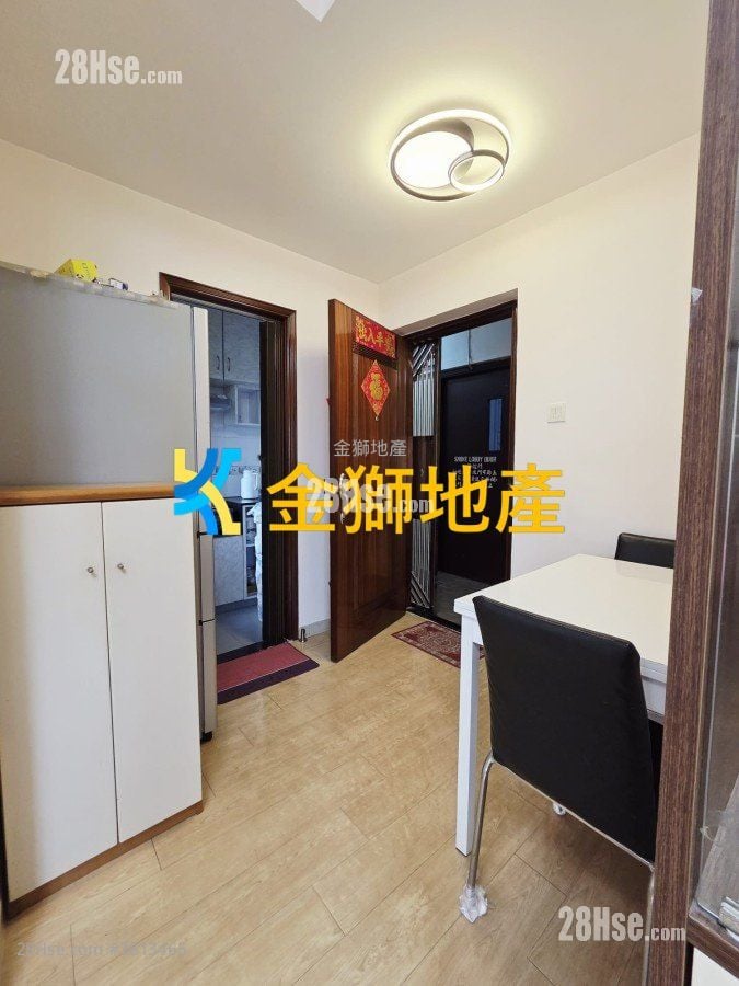 Golden Lion Garden Rental 2 Bedrooms , 1 Bathroom 336 ft²