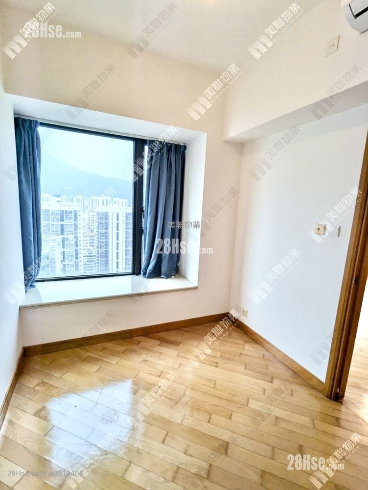 Chelsea Court Sell 3 Bedrooms , 1 Bathroom 519 ft²