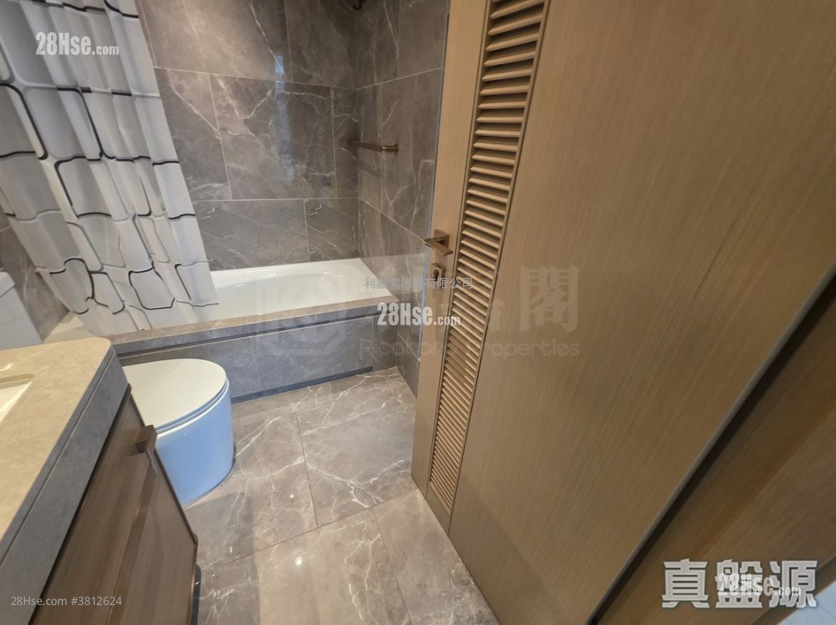 Miami Quay Sell 3 Bedrooms , 1 Bathroom 716 ft²