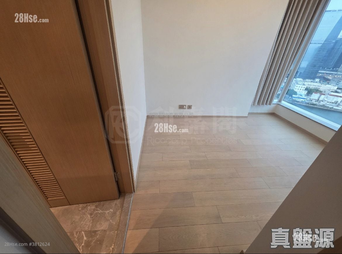 Miami Quay Sell 3 Bedrooms , 1 Bathroom 716 ft²