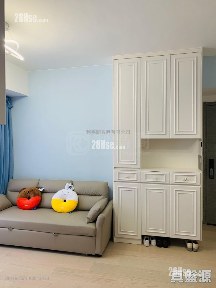 Sea To Sky Sell 2 Bedrooms , 1 Bathroom 468 ft²