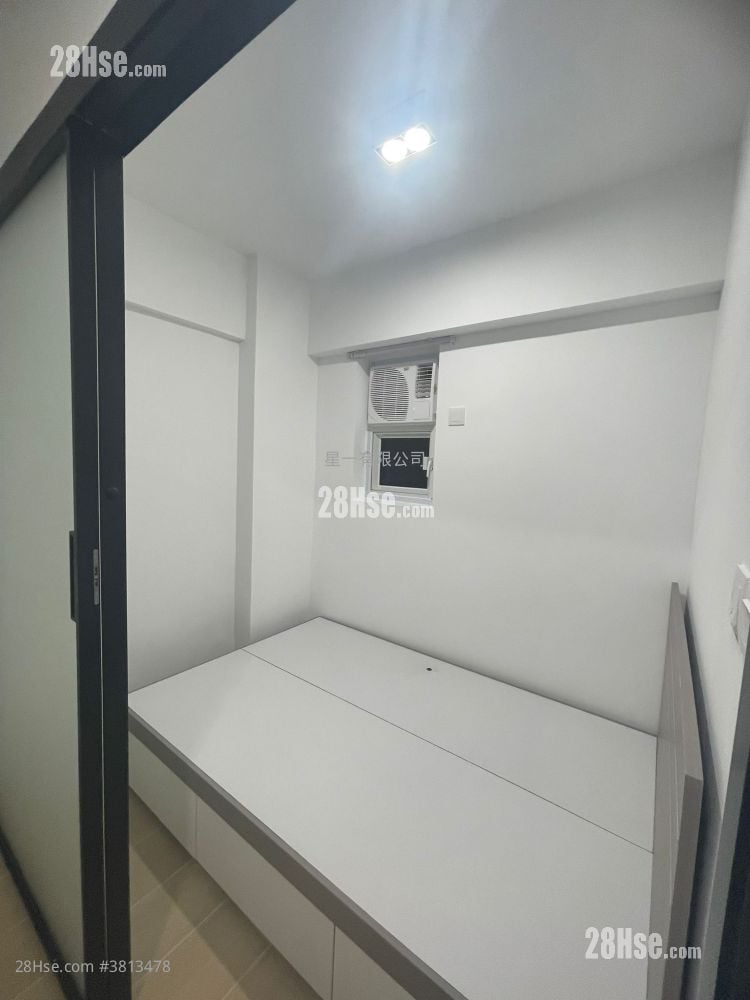 Tung Fat Building Rental 1 Bedroom , 1 Bathroom 140 ft²
