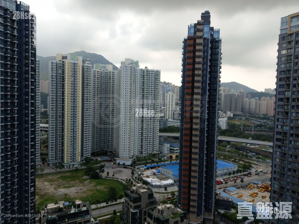 龙誉 售盘 开放式间隔 , 1 浴室 228 平方尺