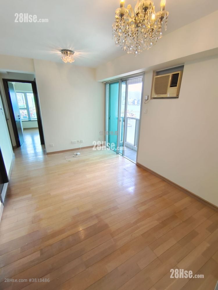 Grand Waterfront Rental 2 Bedrooms , 1 Bathroom 427 ft²