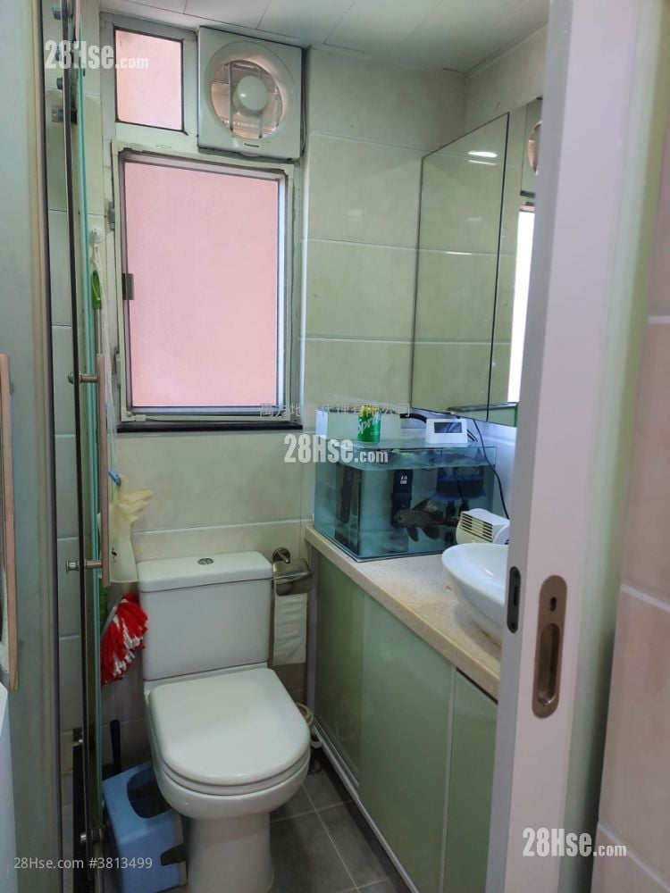 Carado Garden Sell 3 Bedrooms , 1 Bathroom 593 ft²