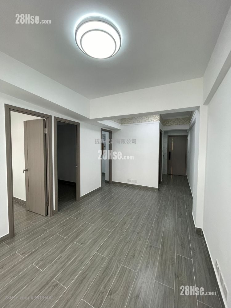 Peony House Sell 3 Bedrooms , 1 Bathroom 395 ft²