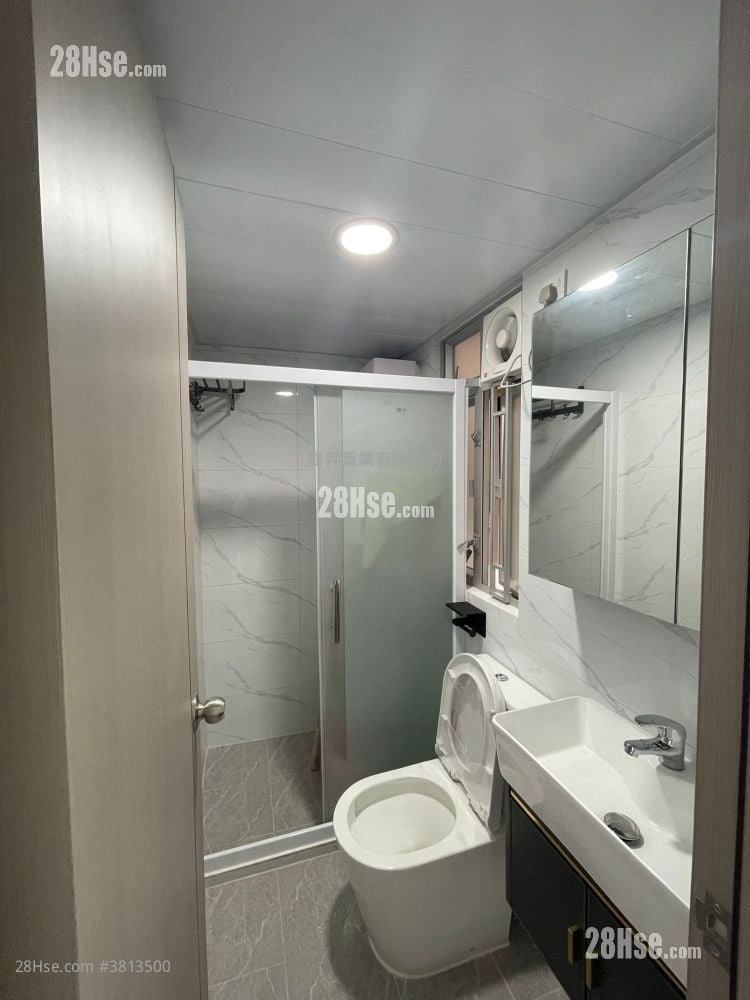 Peony House Sell 3 Bedrooms , 1 Bathroom 395 ft²