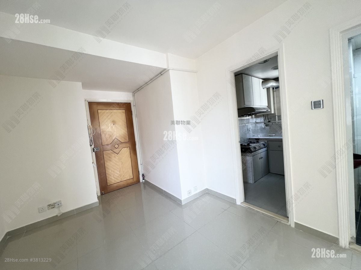 Shatin Centre Sell 2 Bedrooms 347 ft²