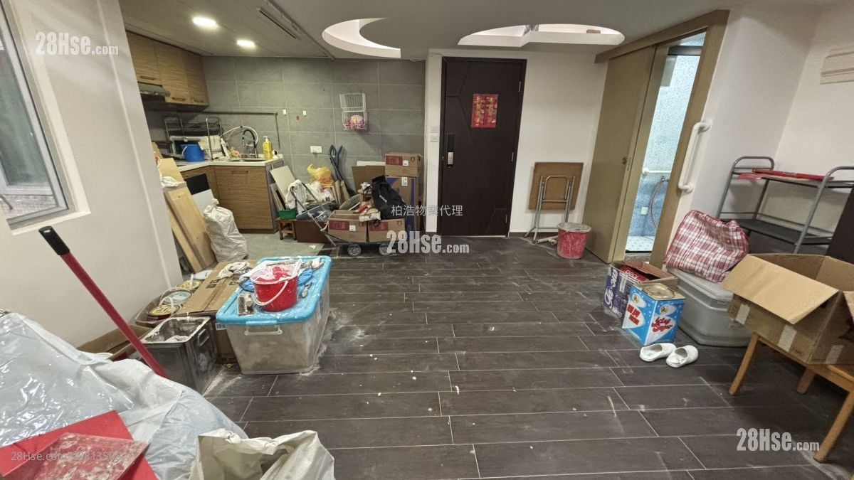 Po Lai Court Rental 2 Bedrooms , 1 Bathroom 457 ft²