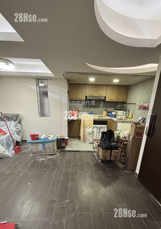 Po Lai Court Rental 2 Bedrooms , 1 Bathroom 457 ft²