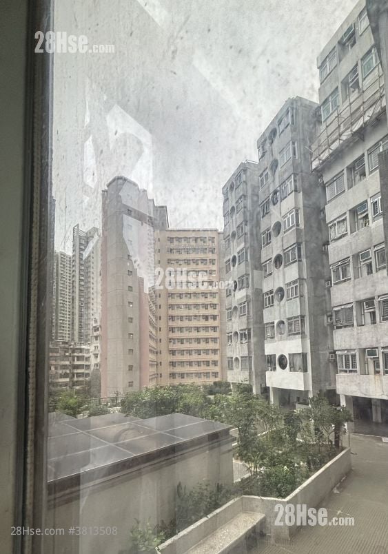 Po Lai Court Rental 2 Bedrooms , 1 Bathroom 457 ft²