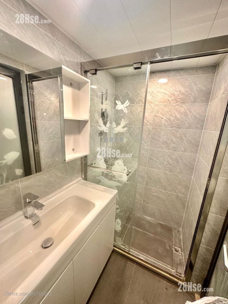 Appartment Rental 2 Bedrooms , 1 Bathroom 390 ft²