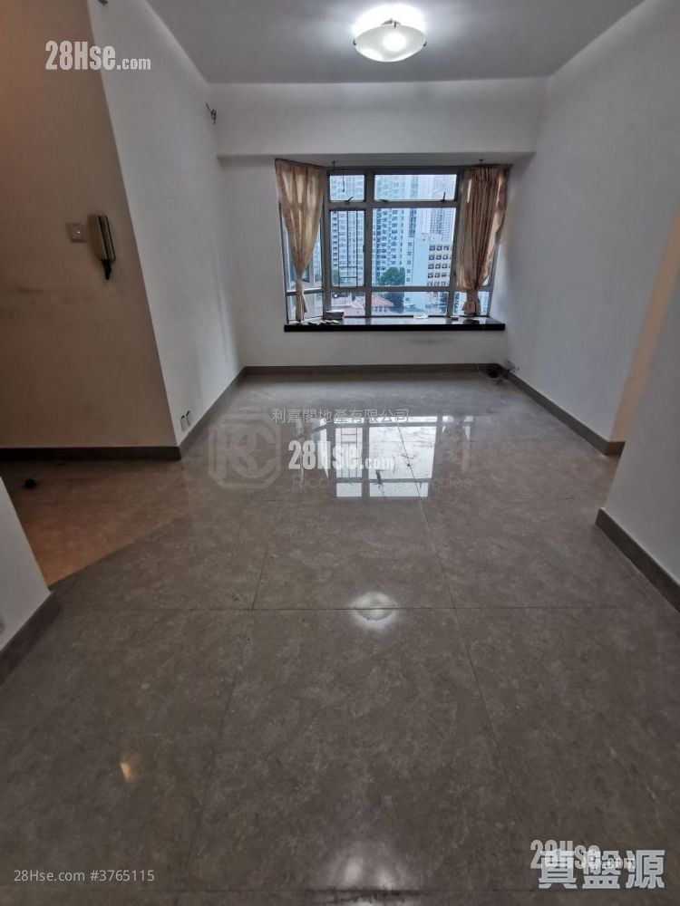 Flora Plaza Sell 3 Bedrooms , 1 Bathroom 536 ft²