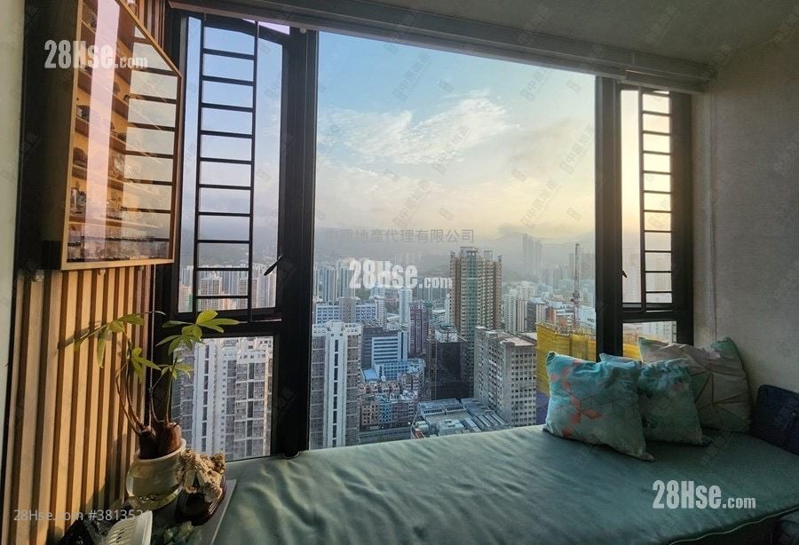 Chelsea Court Sell 2 Bedrooms , 1 Bathroom 452 ft²