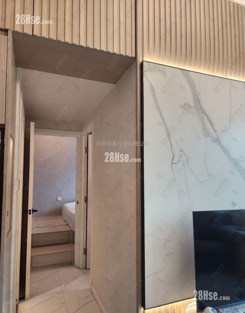 Chelsea Court Sell 2 Bedrooms , 1 Bathroom 452 ft²