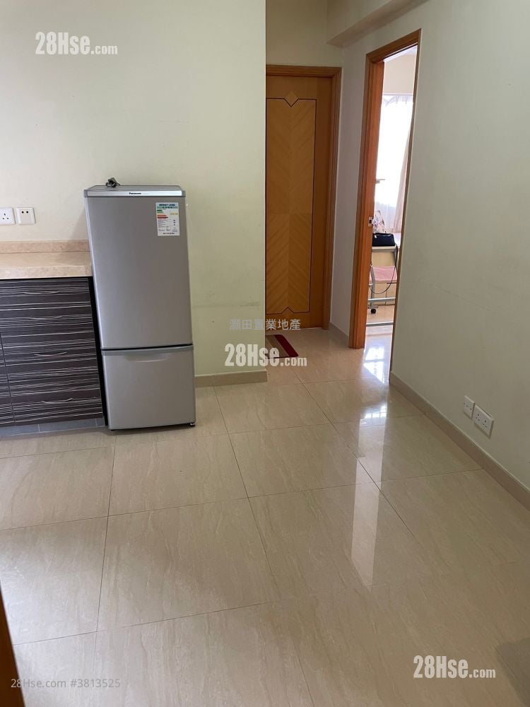 崇仁楼 租盘 2 房 , 1 浴室 405 平方尺