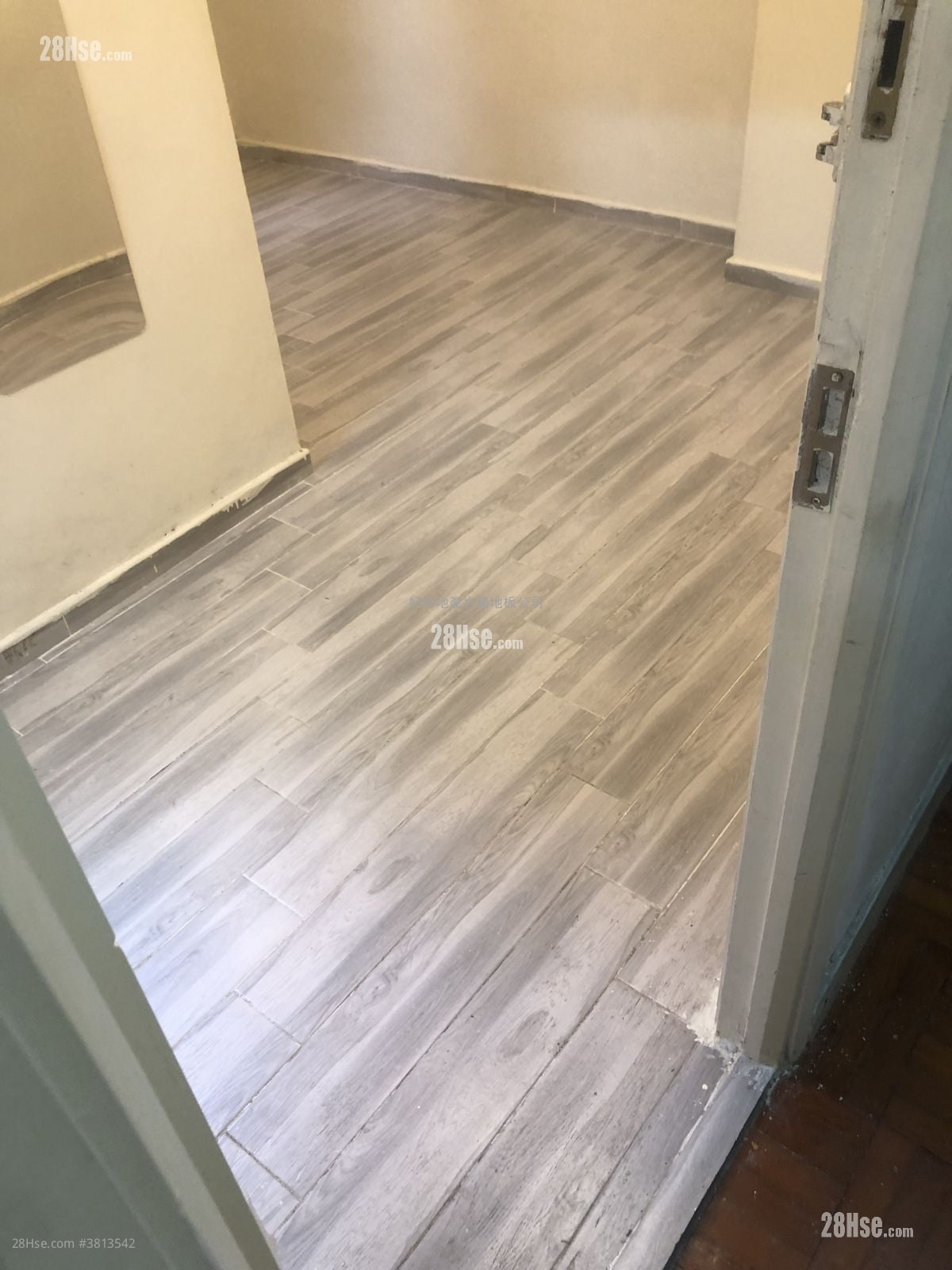 唐楼 租盘 1 房 200 平方尺