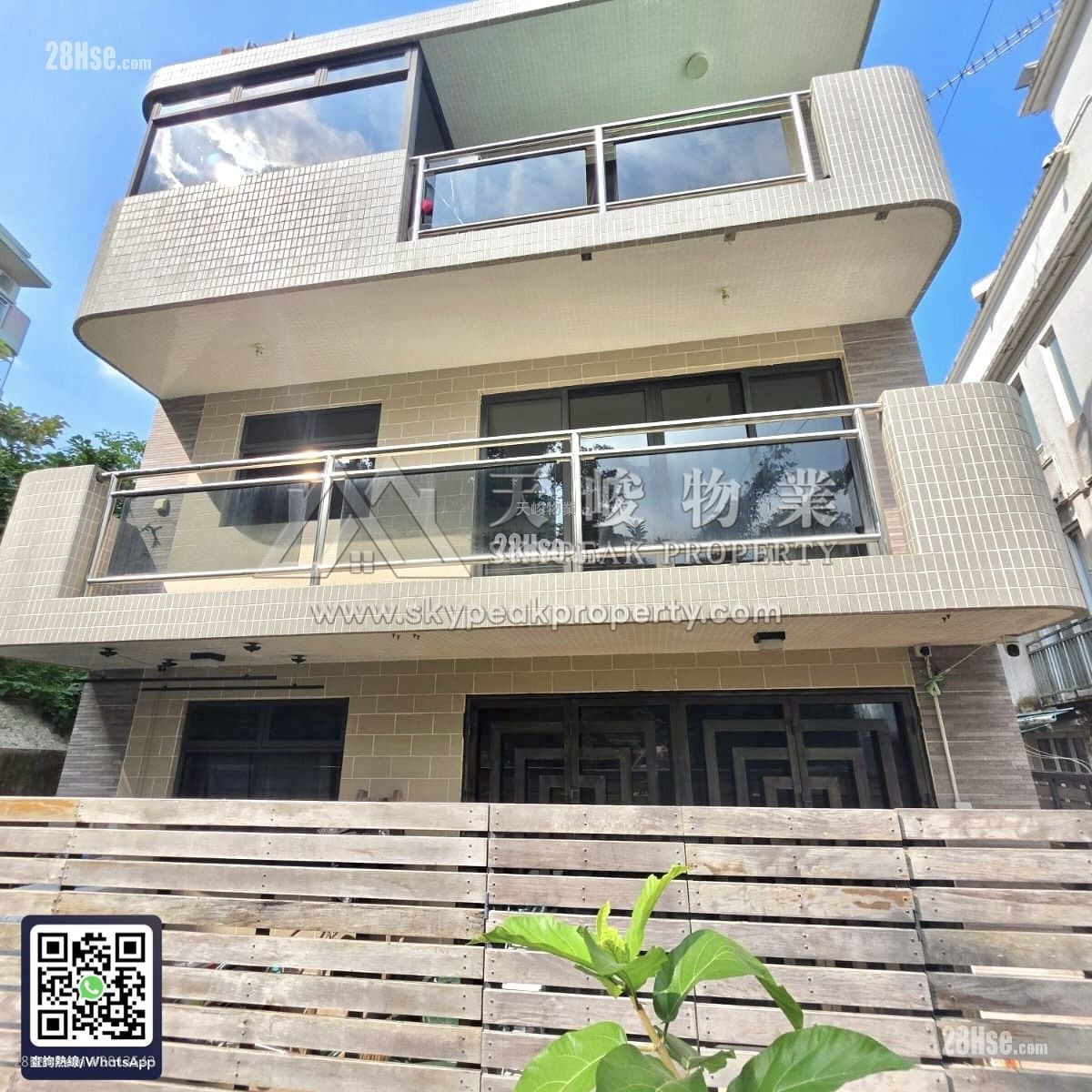 Sai Sha Road Village Sell 3 Bedrooms , 1 Bathroom 700 ft²