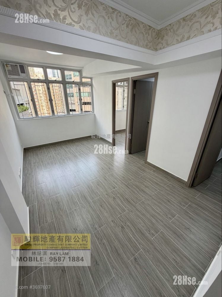 Peony House Sell 3 Bedrooms , 1 Bathroom 395 ft²